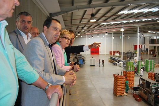 Visita de la Consejera Elena Víboras a las instalaciones de SAT TROPS.