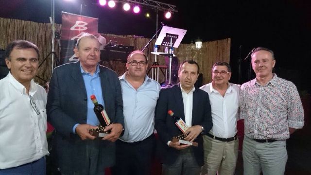 Reconocimiento a Trops en el municipio de Iznate